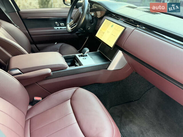 Чорний Ленд Ровер Рендж Ровер, об'ємом двигуна 3 л та пробігом 17 тис. км за 215000 $, фото 4 на Automoto.ua