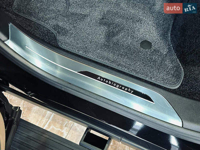 Чорний Ленд Ровер Рендж Ровер, об'ємом двигуна 3 л та пробігом 6 тис. км за 219000 $, фото 58 на Automoto.ua