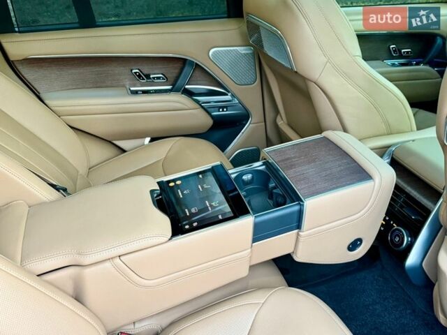 Черный Ленд Ровер Рендж Ровер, объемом двигателя 4.4 л и пробегом 24 тыс. км за 214950 $, фото 115 на Automoto.ua