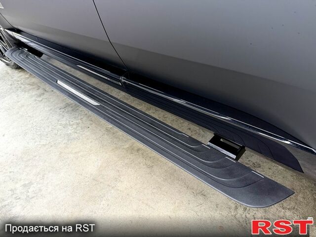 Чорний Ленд Ровер Рендж Ровер, об'ємом двигуна 4.4 л та пробігом 46 тис. км за 173000 $, фото 6 на Automoto.ua