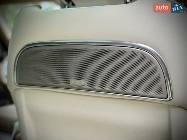 Черный Ленд Ровер Рендж Ровер, объемом двигателя 4.39 л и пробегом 13 тыс. км за 290000 $, фото 54 на Automoto.ua