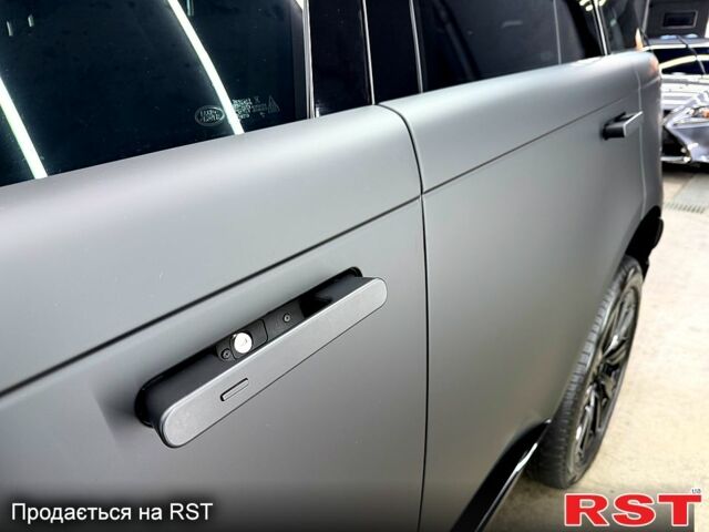 Чорний Ленд Ровер Рендж Ровер, об'ємом двигуна 4.4 л та пробігом 46 тис. км за 173000 $, фото 3 на Automoto.ua