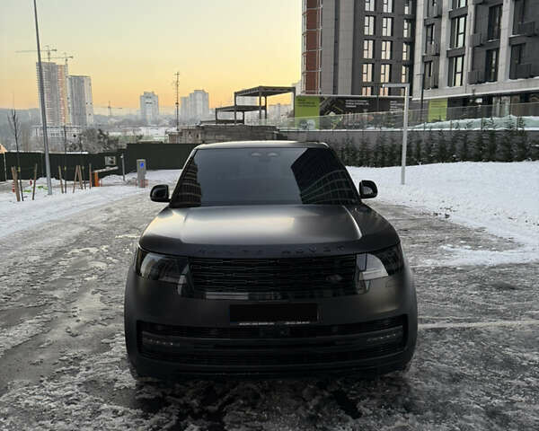 Чорний Ленд Ровер Рендж Ровер, об'ємом двигуна 4.39 л та пробігом 8 тис. км за 190000 $, фото 1 на Automoto.ua