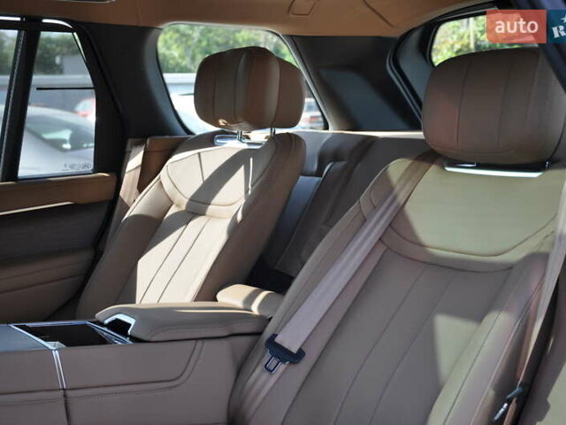 Черный Ленд Ровер Рендж Ровер, объемом двигателя 3 л и пробегом 1 тыс. км за 246811 $, фото 36 на Automoto.ua