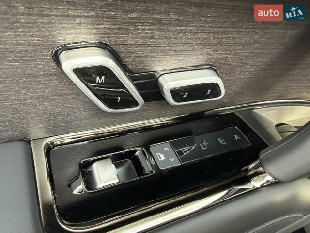 Черный Ленд Ровер Рендж Ровер, объемом двигателя 4.39 л и пробегом 27 тыс. км за 285000 $, фото 54 на Automoto.ua