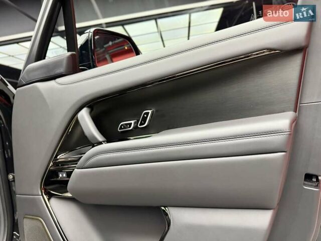 Чорний Ленд Ровер Рендж Ровер, об'ємом двигуна 4.4 л та пробігом 26 тис. км за 285000 $, фото 56 на Automoto.ua