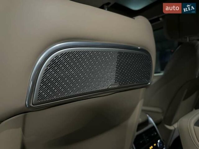 Черный Ленд Ровер Рендж Ровер, объемом двигателя 4.39 л и пробегом 19 тыс. км за 215000 $, фото 28 на Automoto.ua