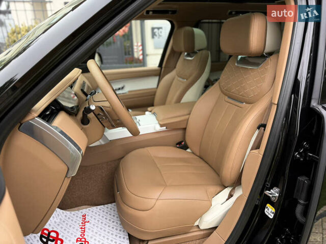 Черный Ленд Ровер Рендж Ровер, объемом двигателя 4.39 л и пробегом 13 тыс. км за 290000 $, фото 39 на Automoto.ua