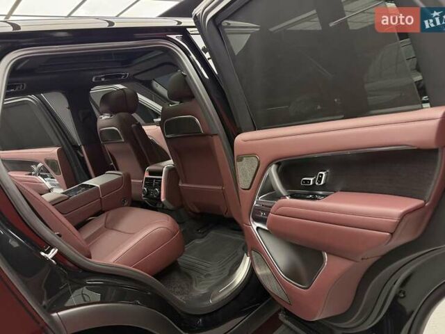 Чорний Ленд Ровер Рендж Ровер, об'ємом двигуна 4.4 л та пробігом 10 тис. км за 224900 $, фото 44 на Automoto.ua