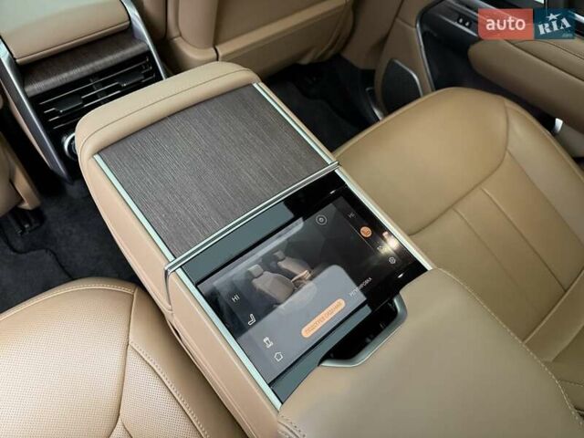 Черный Ленд Ровер Рендж Ровер, объемом двигателя 4.39 л и пробегом 19 тыс. км за 215000 $, фото 33 на Automoto.ua