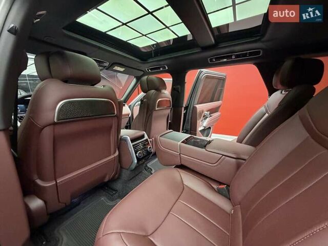 Чорний Ленд Ровер Рендж Ровер, об'ємом двигуна 4.4 л та пробігом 10 тис. км за 224900 $, фото 42 на Automoto.ua