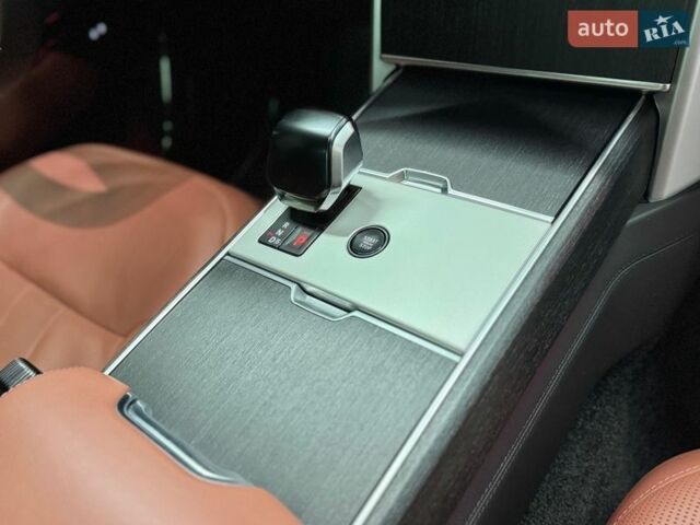 Черный Ленд Ровер Рендж Ровер, объемом двигателя 4.39 л и пробегом 38 тыс. км за 298000 $, фото 37 на Automoto.ua