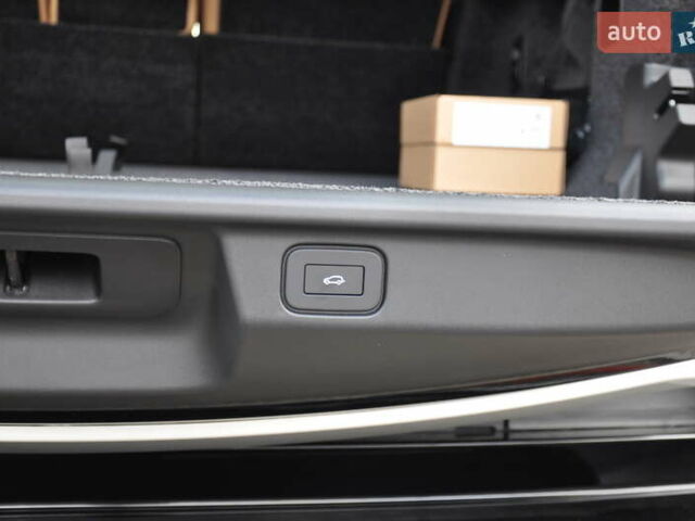 Черный Ленд Ровер Рендж Ровер, объемом двигателя 3 л и пробегом 1 тыс. км за 246169 $, фото 64 на Automoto.ua