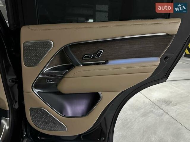 Чорний Ленд Ровер Рендж Ровер, об'ємом двигуна 4.39 л та пробігом 19 тис. км за 225000 $, фото 31 на Automoto.ua