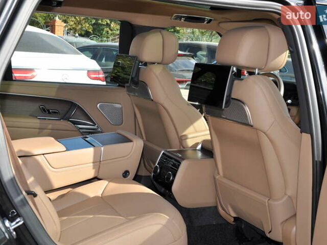 Черный Ленд Ровер Рендж Ровер, объемом двигателя 3 л и пробегом 1 тыс. км за 246169 $, фото 42 на Automoto.ua