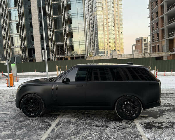 Чорний Ленд Ровер Рендж Ровер, об'ємом двигуна 4.39 л та пробігом 8 тис. км за 190000 $, фото 7 на Automoto.ua