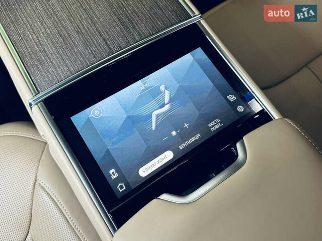 Чорний Ленд Ровер Рендж Ровер, об'ємом двигуна 3 л та пробігом 6 тис. км за 219000 $, фото 66 на Automoto.ua