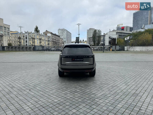 Ленд Ровер Рендж Ровер 2024 в Киеве на Automoto.ua Черный Ленд Ровер Рендж Ровер, объемом двигателя 4.39 л и пробегом 57 тыс. км за 205000 $, фото 5 на Automoto.ua