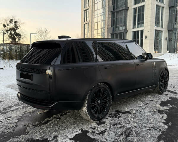 Чорний Ленд Ровер Рендж Ровер, об'ємом двигуна 4.39 л та пробігом 8 тис. км за 190000 $, фото 4 на Automoto.ua