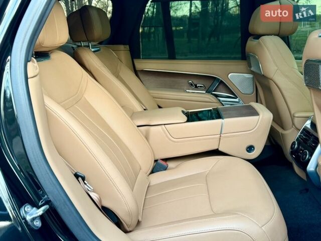 Черный Ленд Ровер Рендж Ровер, объемом двигателя 4.4 л и пробегом 24 тыс. км за 214950 $, фото 114 на Automoto.ua