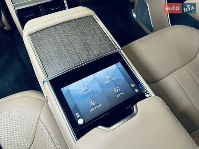 Чорний Ленд Ровер Рендж Ровер, об'ємом двигуна 3 л та пробігом 6 тис. км за 219000 $, фото 65 на Automoto.ua