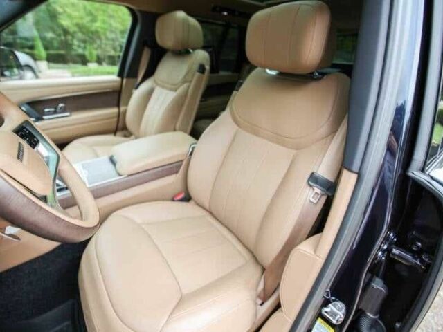 Ленд Ровер Рендж Ровер 2024 у Львові на Automoto.ua Чорний Ленд Ровер Рендж Ровер, об'ємом двигуна 4.4 л та пробігом 6 тис. км за 84800 $, фото 9 на Automoto.ua