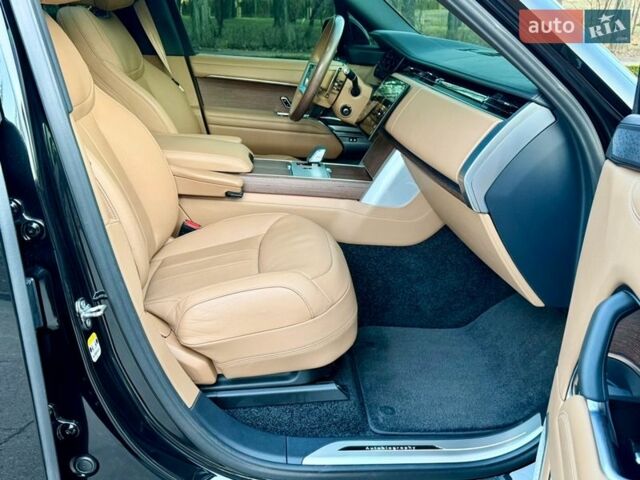 Черный Ленд Ровер Рендж Ровер, объемом двигателя 4.4 л и пробегом 24 тыс. км за 214950 $, фото 130 на Automoto.ua