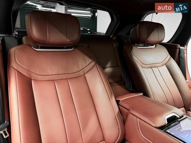 Черный Ленд Ровер Рендж Ровер, объемом двигателя 4.39 л и пробегом 35 тыс. км за 217000 $, фото 42 на Automoto.ua