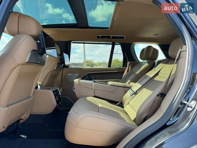 Ленд Ровер Рендж Ровер 2024 в Одессе на Automoto.ua Черный Ленд Ровер Рендж Ровер, объемом двигателя 3 л и пробегом 1 тыс. км за 244765 $, фото 78 на Automoto.ua