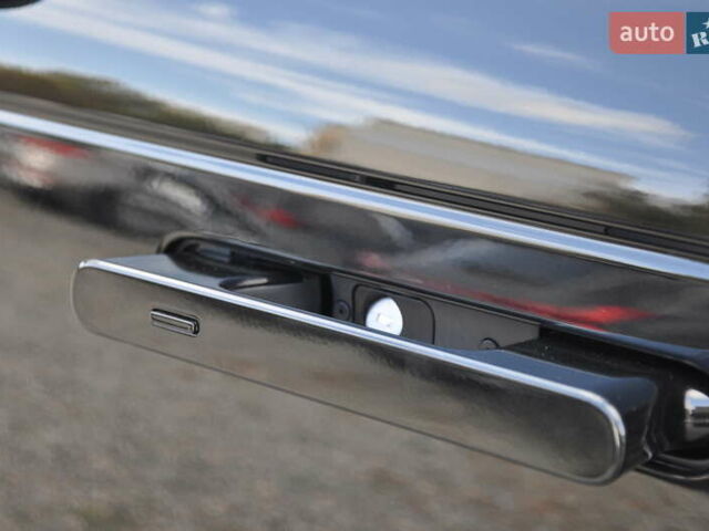 Черный Ленд Ровер Рендж Ровер, объемом двигателя 3 л и пробегом 1 тыс. км за 246169 $, фото 16 на Automoto.ua