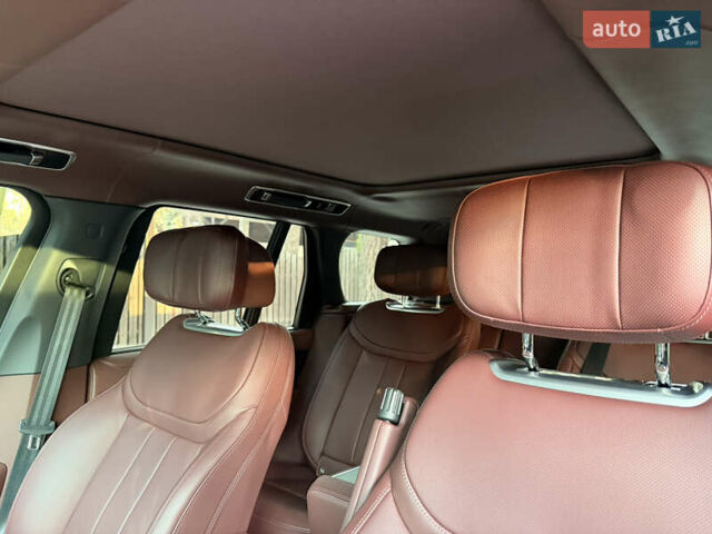 Чорний Ленд Ровер Рендж Ровер, об'ємом двигуна 3 л та пробігом 17 тис. км за 215000 $, фото 20 на Automoto.ua