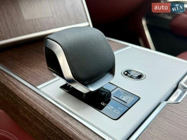 Чорний Ленд Ровер Рендж Ровер, об'ємом двигуна 3 л та пробігом 20 тис. км за 215000 $, фото 23 на Automoto.ua