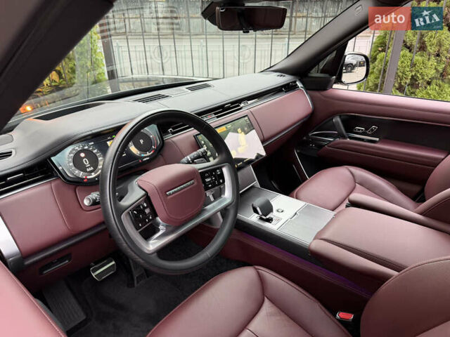 Чорний Ленд Ровер Рендж Ровер, об'ємом двигуна 3 л та пробігом 2 тис. км за 230000 $, фото 19 на Automoto.ua