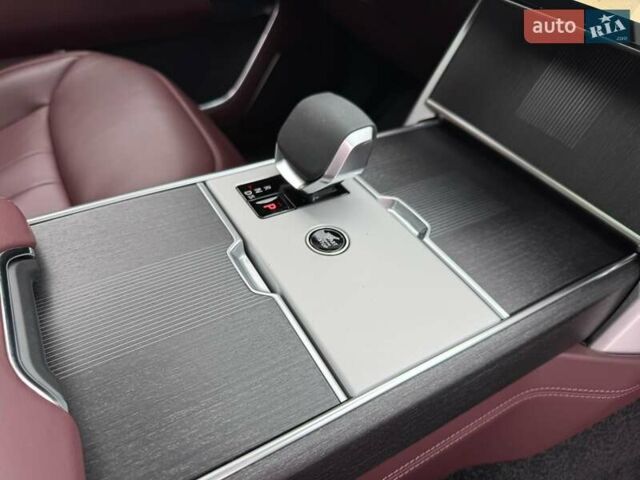 Черный Ленд Ровер Рендж Ровер, объемом двигателя 4.39 л и пробегом 10 тыс. км за 249999 $, фото 34 на Automoto.ua