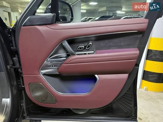 Черный Ленд Ровер Рендж Ровер, объемом двигателя 3 л и пробегом 1 тыс. км за 222500 $, фото 133 на Automoto.ua