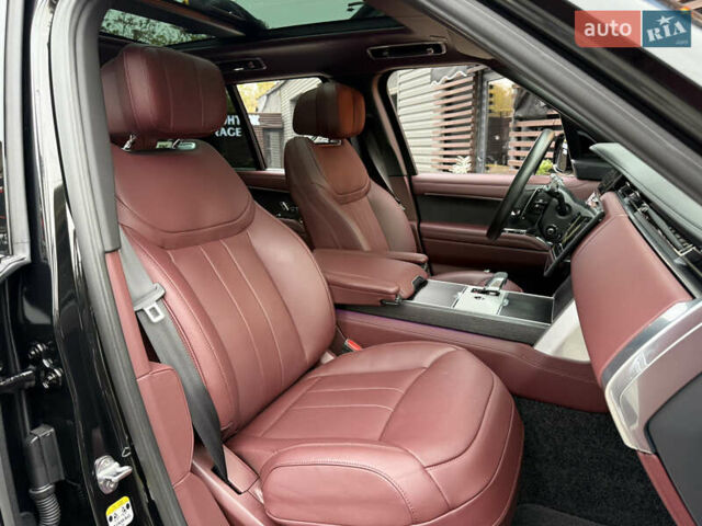 Чорний Ленд Ровер Рендж Ровер, об'ємом двигуна 3 л та пробігом 2 тис. км за 230000 $, фото 15 на Automoto.ua