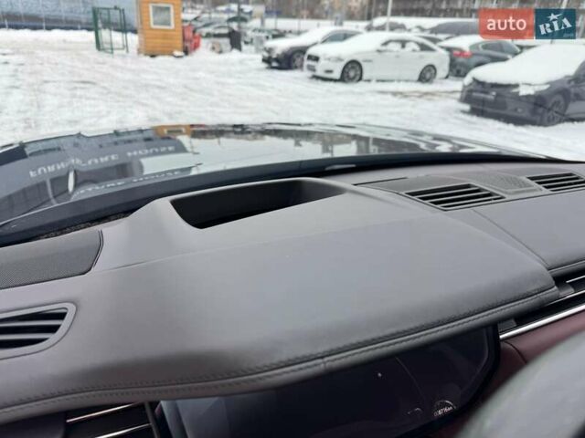 Черный Ленд Ровер Рендж Ровер, объемом двигателя 4.39 л и пробегом 10 тыс. км за 249999 $, фото 24 на Automoto.ua