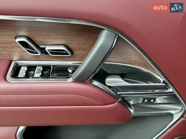 Чорний Ленд Ровер Рендж Ровер, об'ємом двигуна 3 л та пробігом 20 тис. км за 215000 $, фото 34 на Automoto.ua