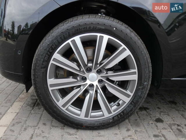 Ленд Ровер Рендж Ровер 2025 в Киеве на Automoto.ua Черный Ленд Ровер Рендж Ровер, объемом двигателя 4.39 л и пробегом 10 тыс. км за 234570 $, фото 3 на Automoto.ua