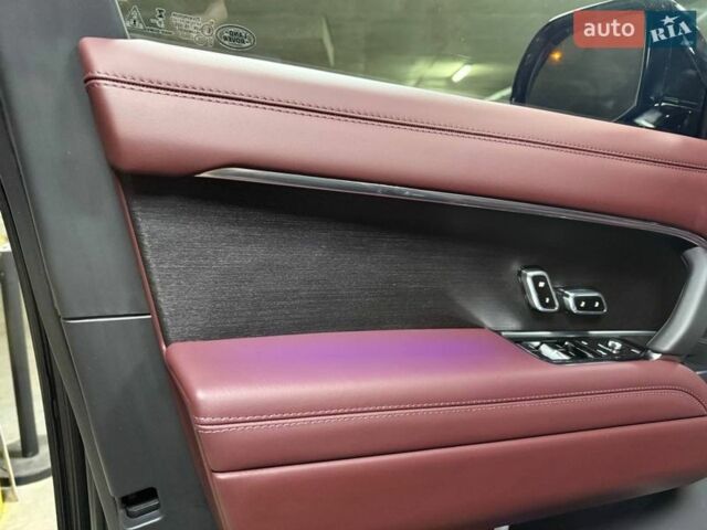 Черный Ленд Ровер Рендж Ровер, объемом двигателя 3 л и пробегом 1 тыс. км за 222500 $, фото 37 на Automoto.ua