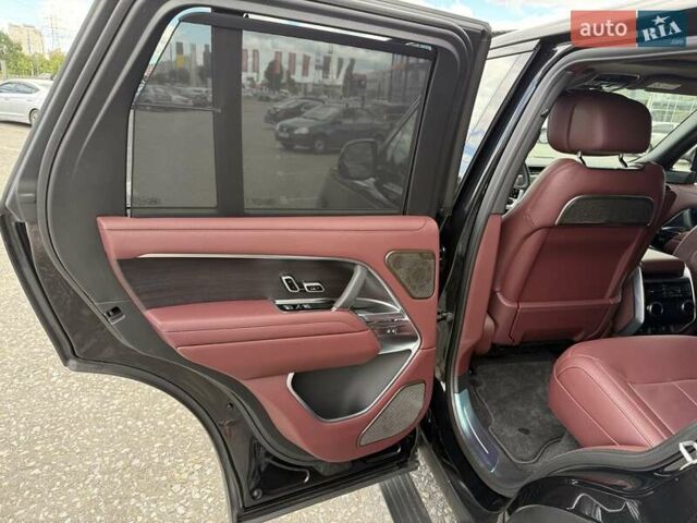 Черный Ленд Ровер Рендж Ровер, объемом двигателя 4.39 л и пробегом 7 тыс. км за 240000 $, фото 14 на Automoto.ua