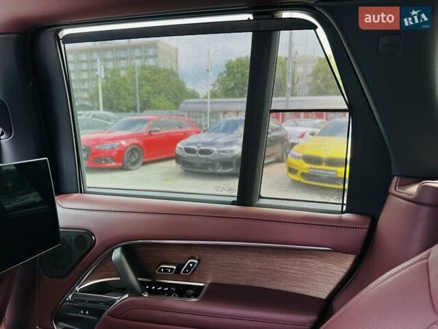 Чорний Ленд Ровер Рендж Ровер, об'ємом двигуна 3 л та пробігом 12 тис. км за 239999 $, фото 37 на Automoto.ua