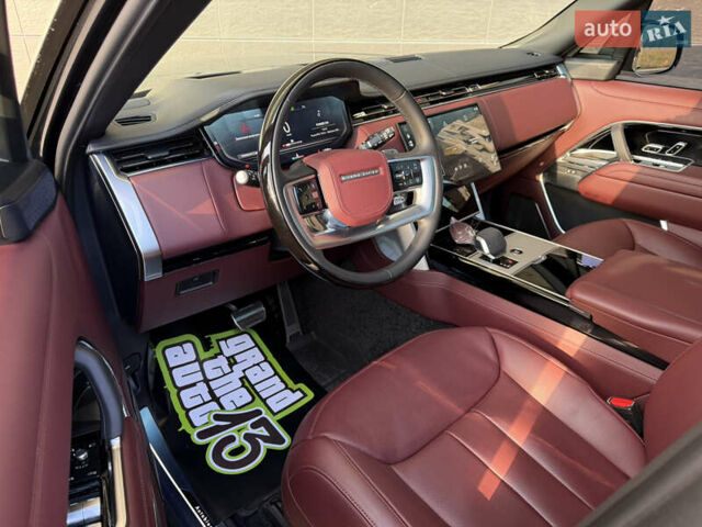 Черный Ленд Ровер Рендж Ровер, объемом двигателя 4.4 л и пробегом 5 тыс. км за 309000 $, фото 44 на Automoto.ua