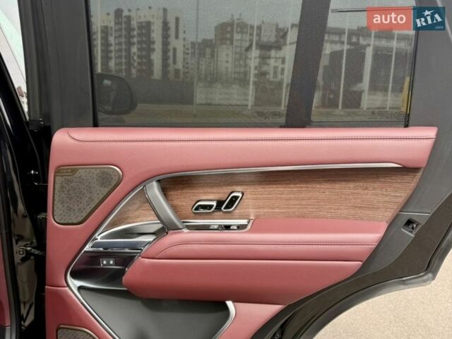 Чорний Ленд Ровер Рендж Ровер, об'ємом двигуна 3 л та пробігом 20 тис. км за 215000 $, фото 36 на Automoto.ua