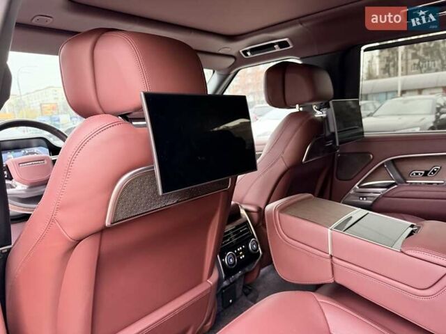 Чорний Ленд Ровер Рендж Ровер, об'ємом двигуна 3 л та пробігом 24 тис. км за 239000 $, фото 29 на Automoto.ua