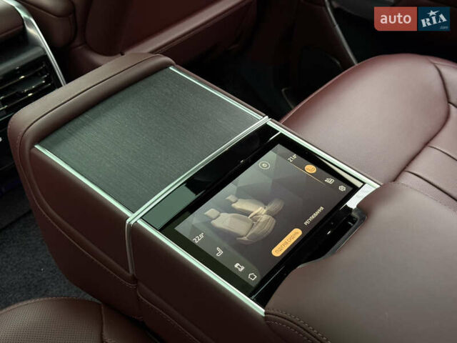 Чорний Ленд Ровер Рендж Ровер, об'ємом двигуна 3 л та пробігом 2 тис. км за 230000 $, фото 28 на Automoto.ua