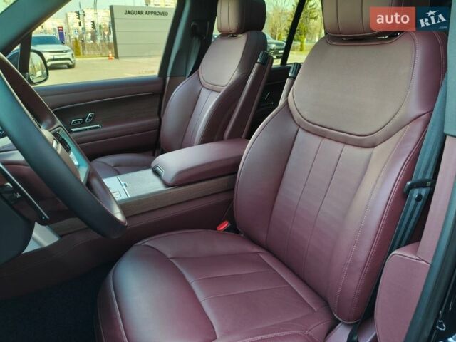 Черный Ленд Ровер Рендж Ровер, объемом двигателя 3 л и пробегом 26 тыс. км за 181611 $, фото 31 на Automoto.ua