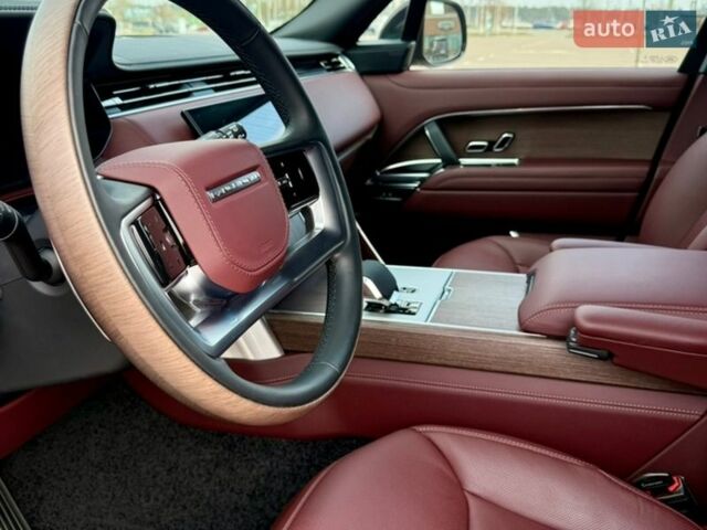 Чорний Ленд Ровер Рендж Ровер, об'ємом двигуна 3 л та пробігом 20 тис. км за 215000 $, фото 19 на Automoto.ua