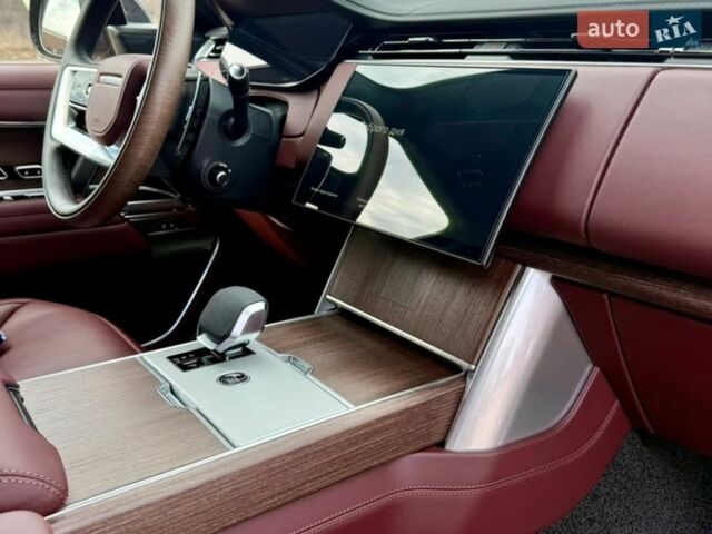 Чорний Ленд Ровер Рендж Ровер, об'ємом двигуна 3 л та пробігом 20 тис. км за 215000 $, фото 8 на Automoto.ua