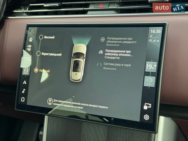 Черный Ленд Ровер Рендж Ровер, объемом двигателя 4.39 л и пробегом 9 тыс. км за 270000 $, фото 48 на Automoto.ua